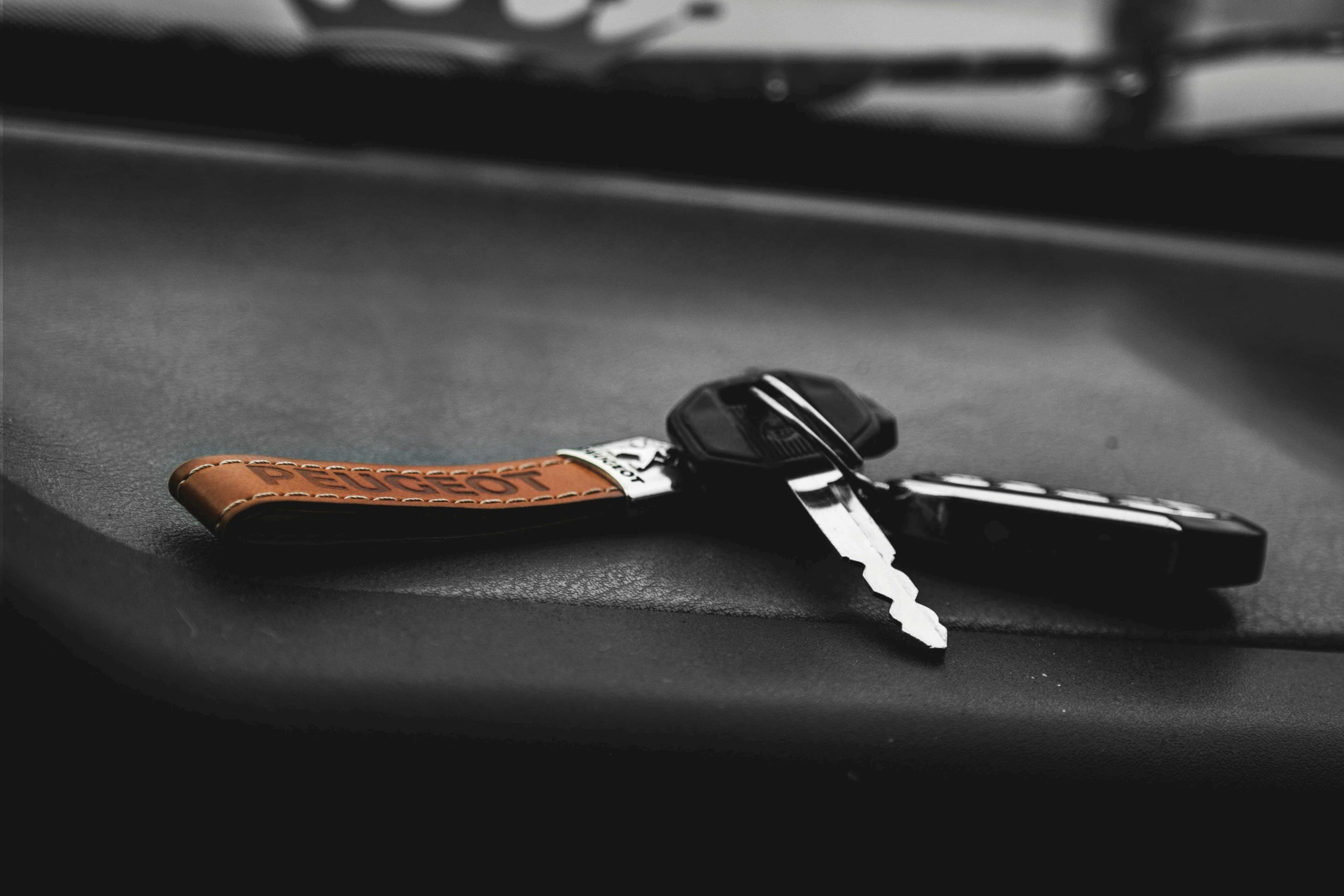 Key programming equipment connected to a commercial vehicle
